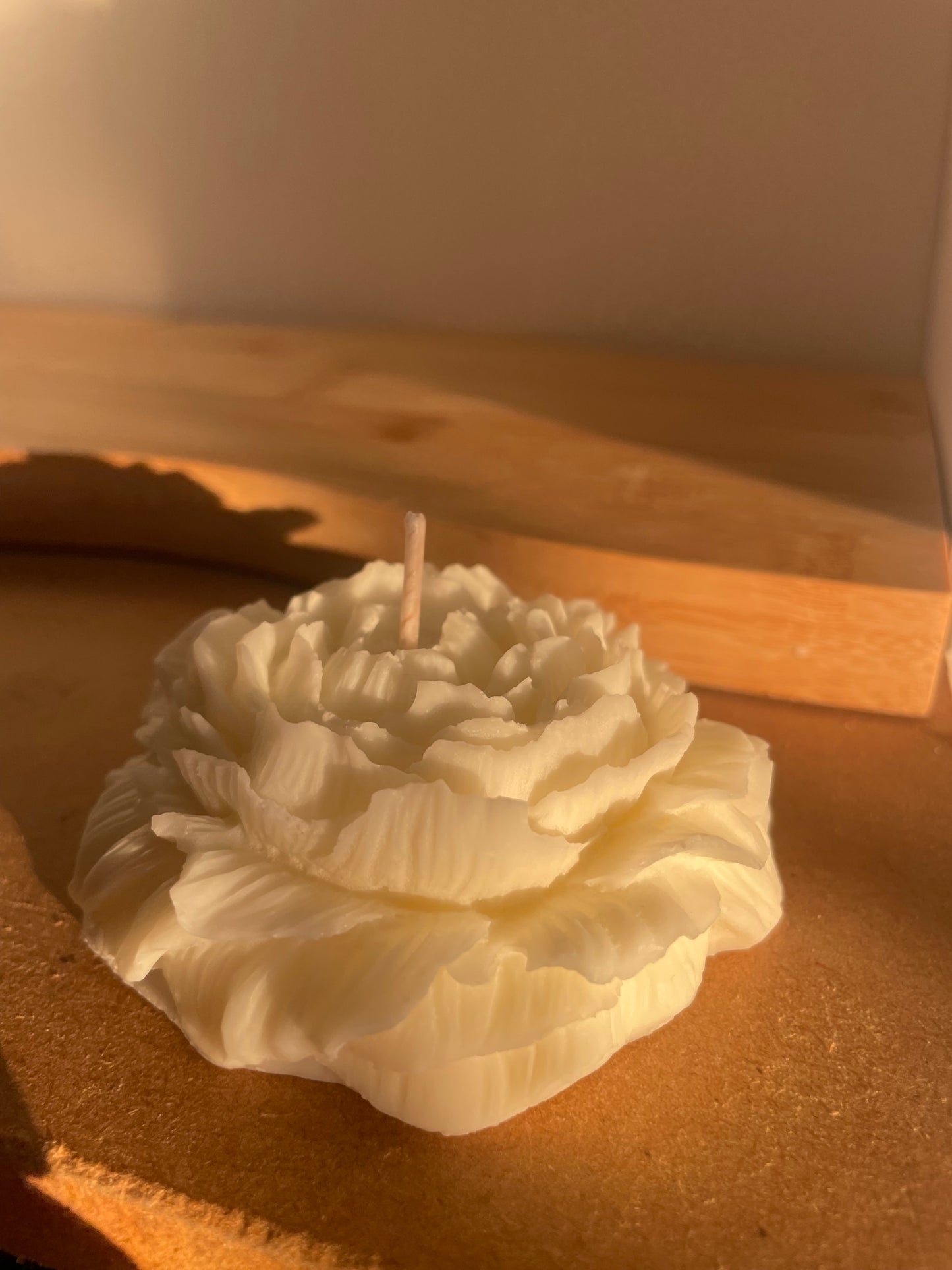 Blooming Peony Candle – Radiate Joy & Calm