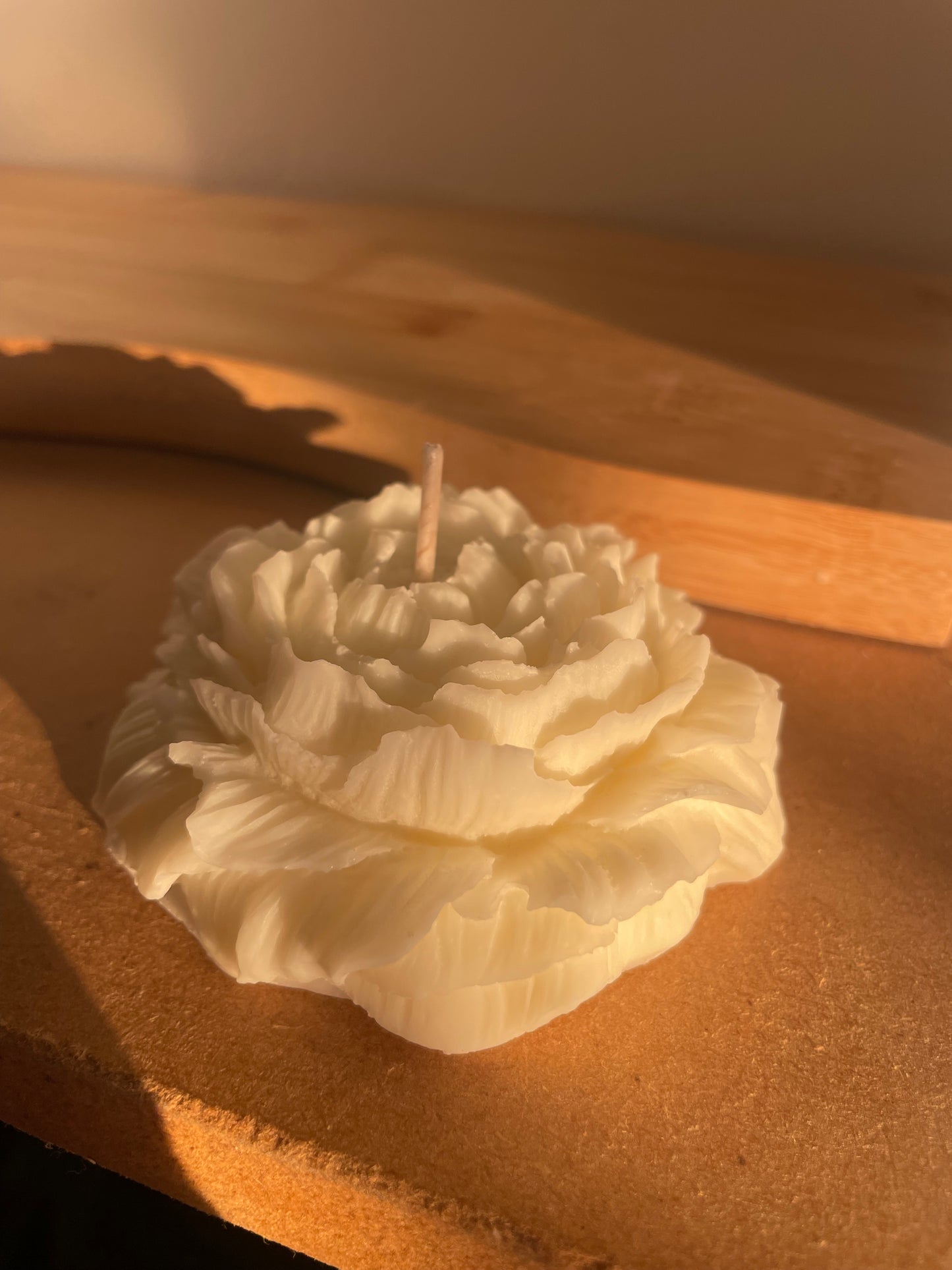 Blooming Peony Candle – Radiate Joy & Calm
