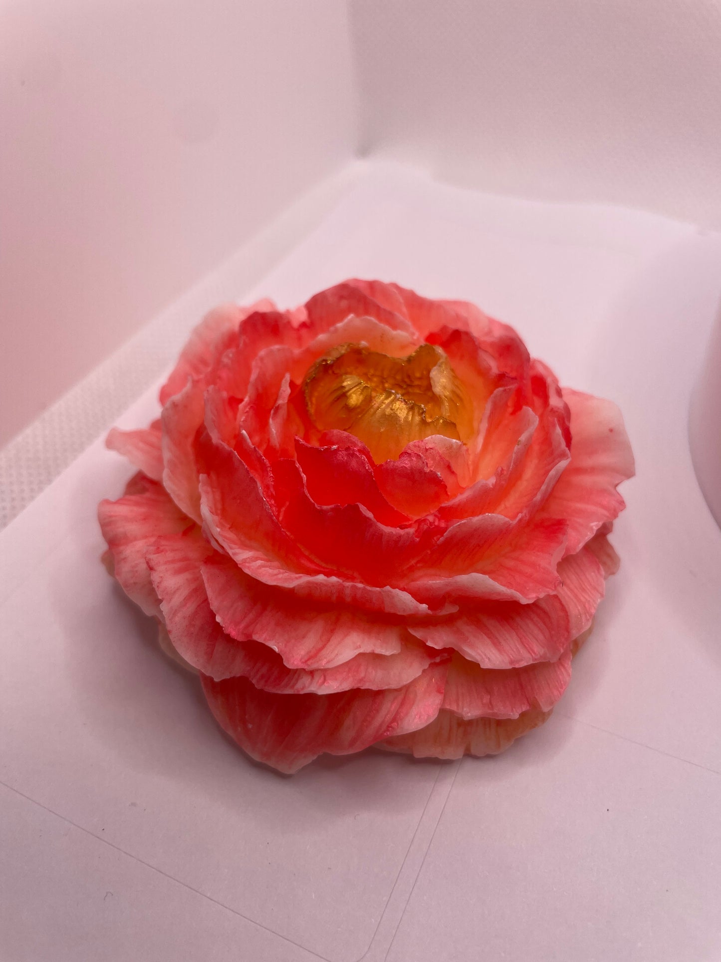 Peony Candle Pink & Gold