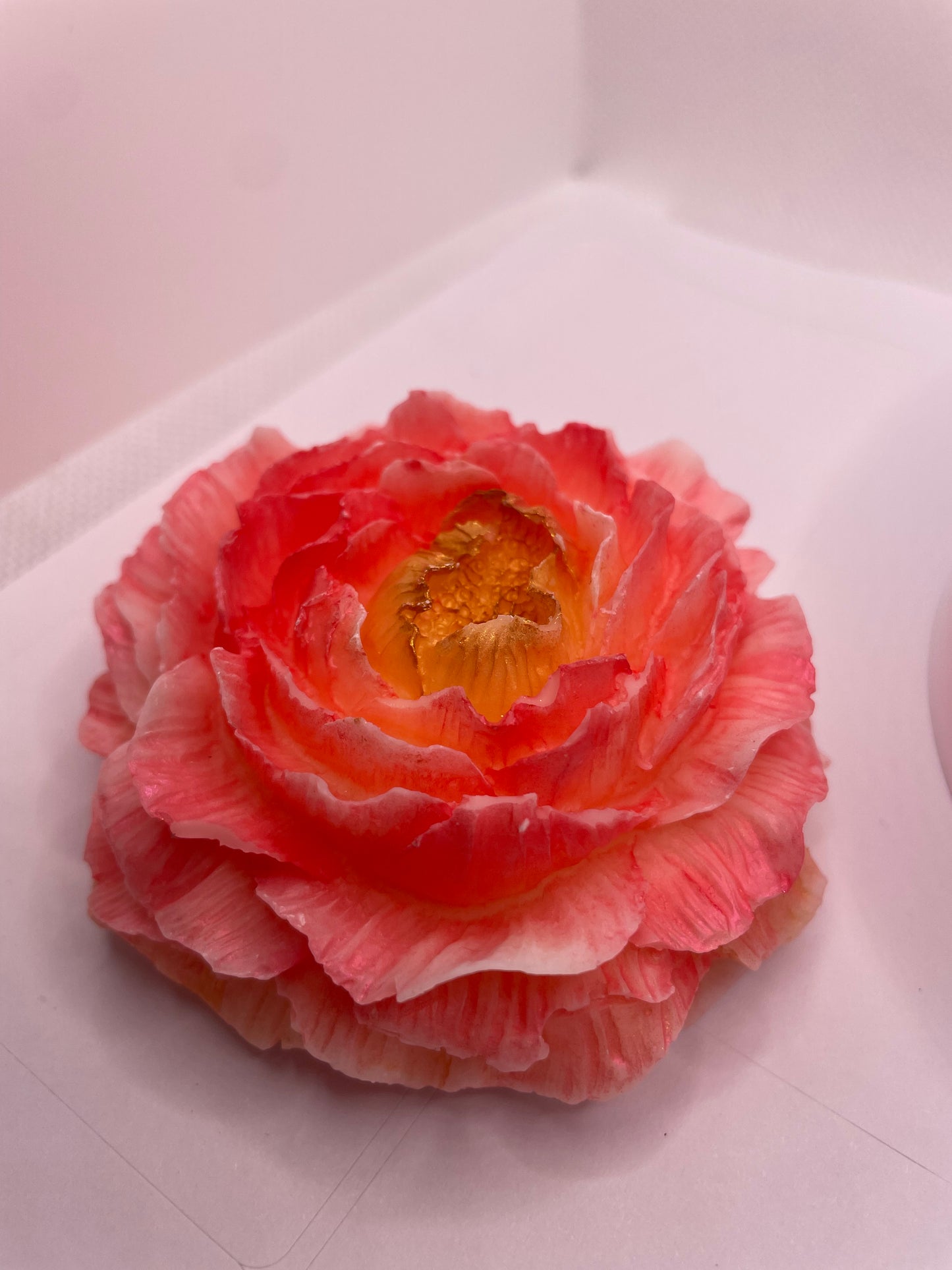 Peony Candle Pink & Gold