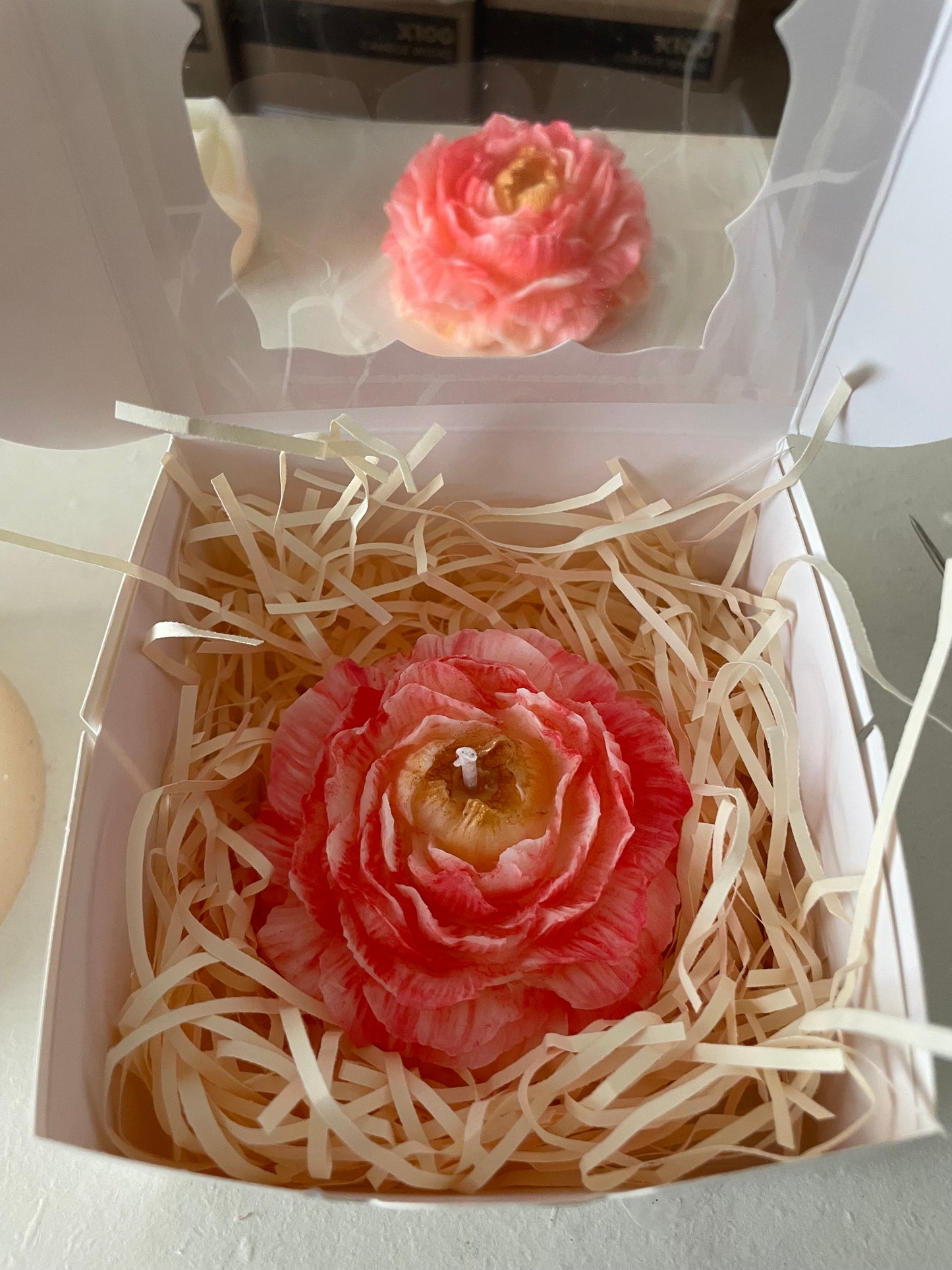 Peony Candle Pink & Gold