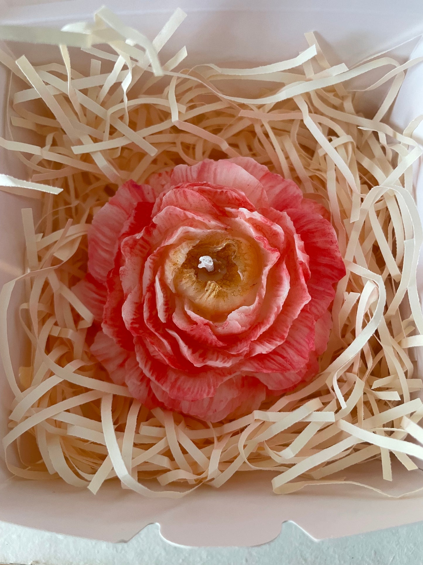 Peony Candle Pink & Gold